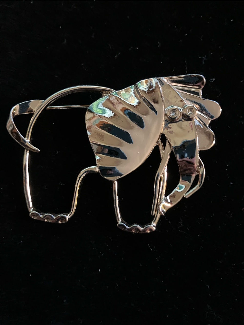 Gold toneElephant Brooch - Shiny Metal Animal Pin